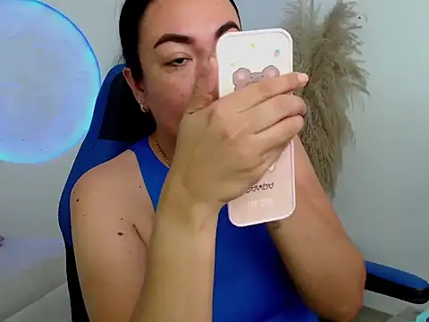 Yadis hot online show from 01.18.26