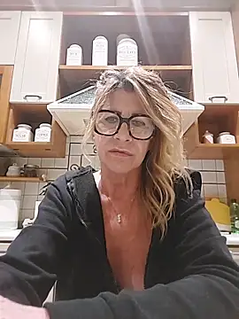 susylux online show from 04.25.26
