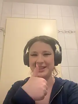 Melissa-Kiss online show from 10.31.25