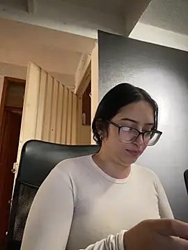 Snapshot of Kloe_Novoa chatting on 02.11.26 Kloe Novoa online show from 02.11.26