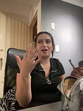 Snapshot of Kloe_Novoa chatting on 02.17.26 Kloe Novoa online show from 02.17.26