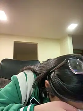 Snapshot of Kloe_Novoa chatting on 03.19.26 Kloe Novoa online show from 03.19.26