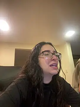 Snapshot of Kloe_Novoa chatting on 03.20.26 Kloe Novoa online show from 03.20.26