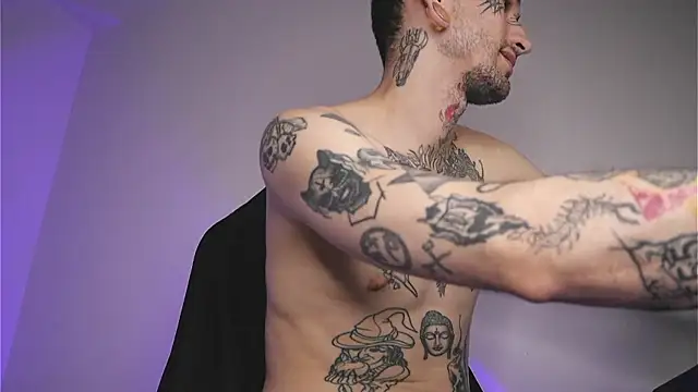 Snapshot of TokyoHatsumoto chatting on 01.06.26 TokyoHatsumoto online show from 01.06.26