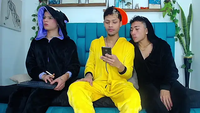 Hot Boys Latinos X online show from 01.08.26