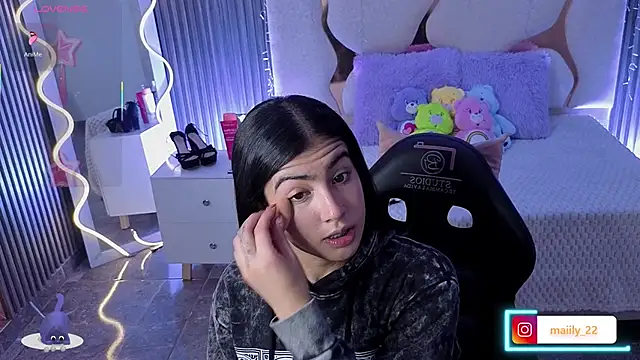 MAIILY TAY online show from 02.11.26