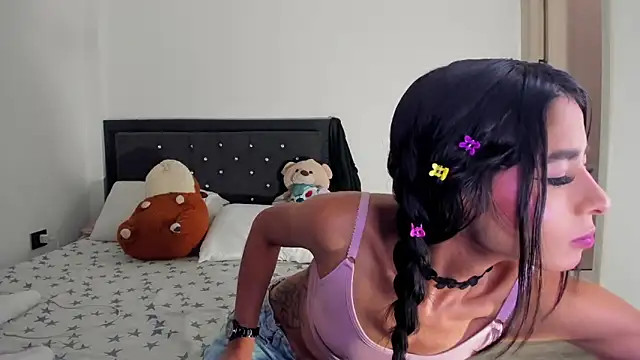 phenixpink22 online show from 05.06.26
