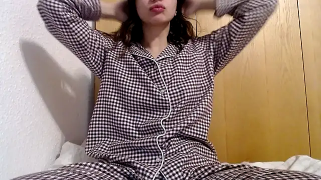 Snapshot of bellefleurrr chatting on 11.07.25 bellefleurrr online show from 11.07.25