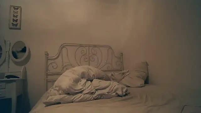 Snapshot of bellefleurrr chatting on 02.10.26 bellefleurrr online show from 02.10.26