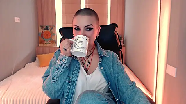 Sweet-n-Strong online show from 07.09.26