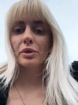 blondegirlx online show from 12.04.25