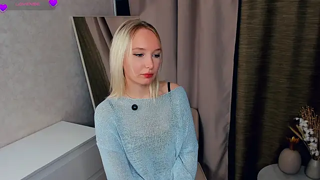 NorikoLiebeck online show from 10.29.25