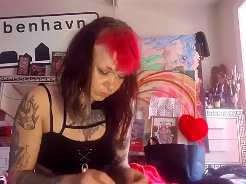 Snapshot of Godessofyourblood chatting on 02.16.26 Godessofyourblood online show from 02.16.26