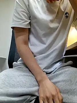 yuta 00 online show from 05.04.26