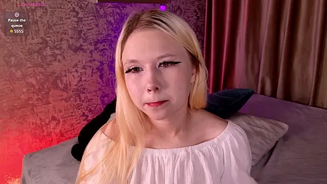 VivieSunn online show from 06.19.26