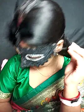 Snapshot of Mampykolkata chatting on 11.26.25 Mampykolkata online show from 11.26.25