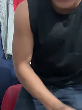 maruquint28 online show from 11.13.25