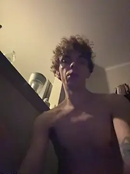 Snapshot of BrunoTwinkXXL chatting on 11.18.25 BrunoTwinkXXL online show from 11.18.25