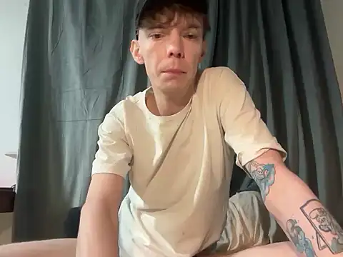 Snapshot of BrunoTwinkXXL chatting on 02.06.26 BrunoTwinkXXL online show from 02.06.26