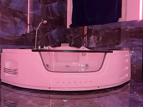 Snapshot of BrunoTwinkXXL chatting on 02.15.26 BrunoTwinkXXL online show from 02.15.26