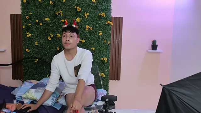 angel666smit online show from 10.31.25