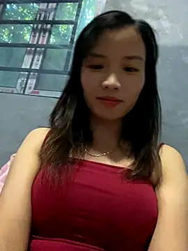 Snapshot of Yunzang chatting on 10.28.25 Yunzang online show from 10.28.25