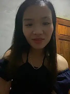 Snapshot of Yunzang chatting on 11.16.25 Yunzang online show from 11.16.25