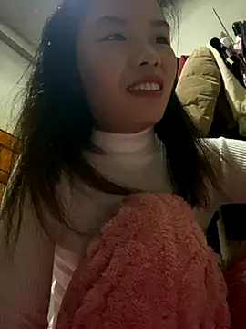 Snapshot of Yunzang chatting on 11.29.25 Yunzang online show from 11.29.25