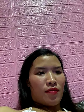 Snapshot of Yunzang chatting on 12.15.25 Yunzang online show from 12.15.25