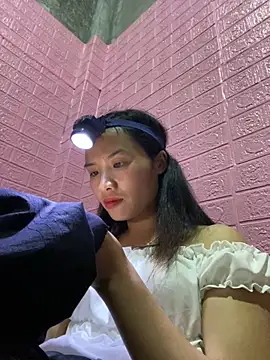 Snapshot of Yunzang chatting on 12.22.25 Yunzang online show from 12.22.25