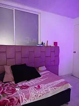 YeseniaRodriguez3 online show from 05.22.26
