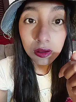 YeseniaRodriguez3 online show from 05.23.26
