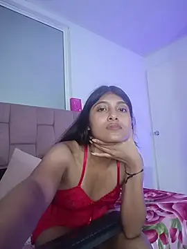 YeseniaRodriguez3 online show from 05.25.26
