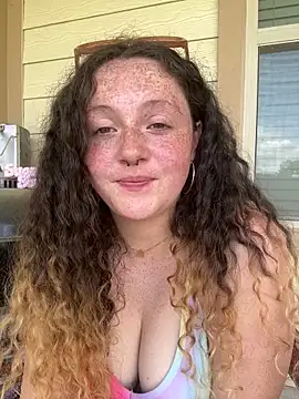 Snapshot of sugasunny04 chatting on 03.27.26 sugasunny04 online show from 03.27.26