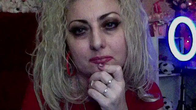 Snapshot of xHot_Amazonq chatting on 02.02.26 xHot Amazonq online show from 02.02.26