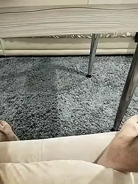 Leylemm26 online show from 10.25.25