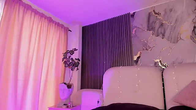 JanneBlossom  online show from 04.22.26