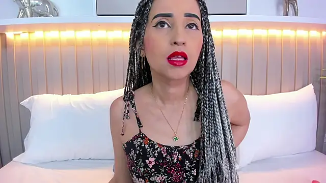 Snapshot of violett_rabbit_ chatting on 11.12.25 violett rabbit online show from 11.12.25