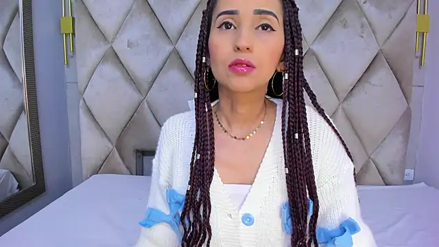 violett rabbit  online show from 03.20.26