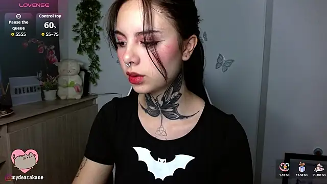 Snapshot of Akane_bellow chatting on 11.07.25 Akane bellow online show from 11.07.25