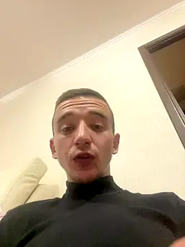 Snapshot of Bodi20_ chatting on 10.26.25 Bodi20 online show from 10.26.25