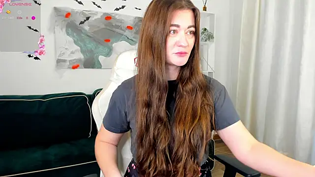 LiyaDaily online show from 10.30.25