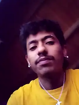 SkinniYamo online show from 04.18.26