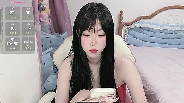 Vivian-88 online show from 04.21.26