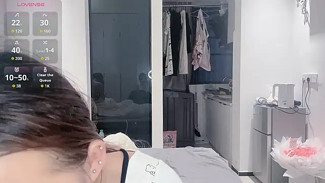 Snapshot of Xiaoyumi61 chatting on 10.30.25 Xiaoyumi61 online show from 10.30.25