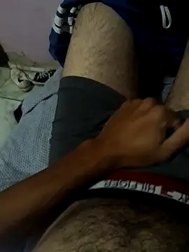 Snapshot of AlanMargin chatting on 11.11.25 AlanMargin online show from 11.11.25