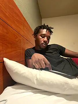 Snapshot of bbc4toes92 chatting on 11.05.25 bbc4toes92 online show from 11.05.25