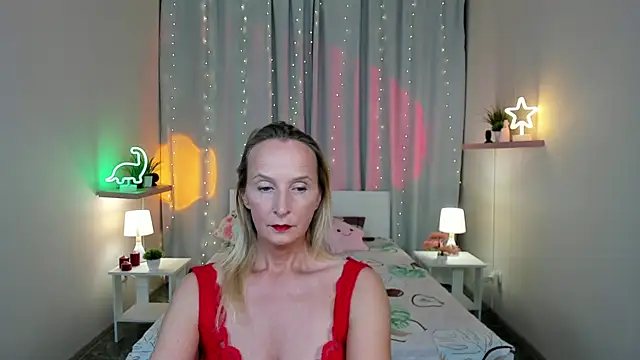 ScarlettPalmer online show from 10.27.25