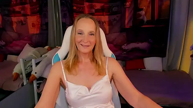 Snapshot of ScarlettPalmer chatting on 07.26.26 ScarlettPalmer online show from 07.26.26