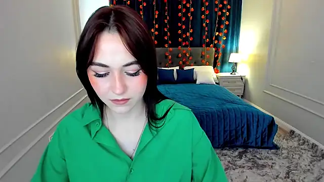 MakeYoueHappy online show from 11.17.25